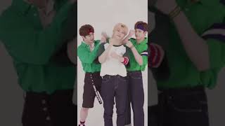 straykids  felix,bangchan,lee know funny dance