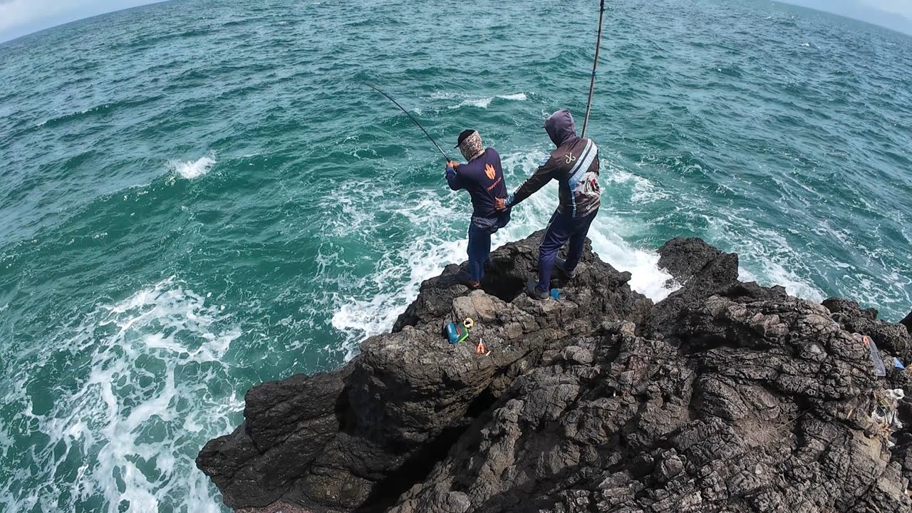 STRIKE IKAN GT BABON SEBELUM ADA ANGIN BADAI DATANG
