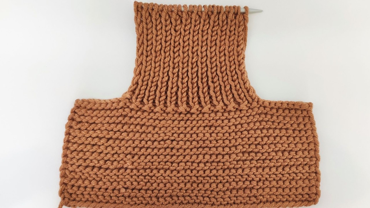 Простые и практичные вязаные тапочки