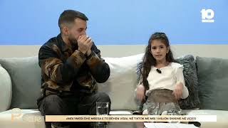 Hypi Mini Nbicikletë E Këndojnë Në Studion E Pasditës Andi Ymeri Dhe Mbesa E Tij