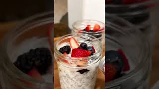 5min Overnight Chia Pudding before bed saves you SO much time making it the morning of, MUST TRY!
