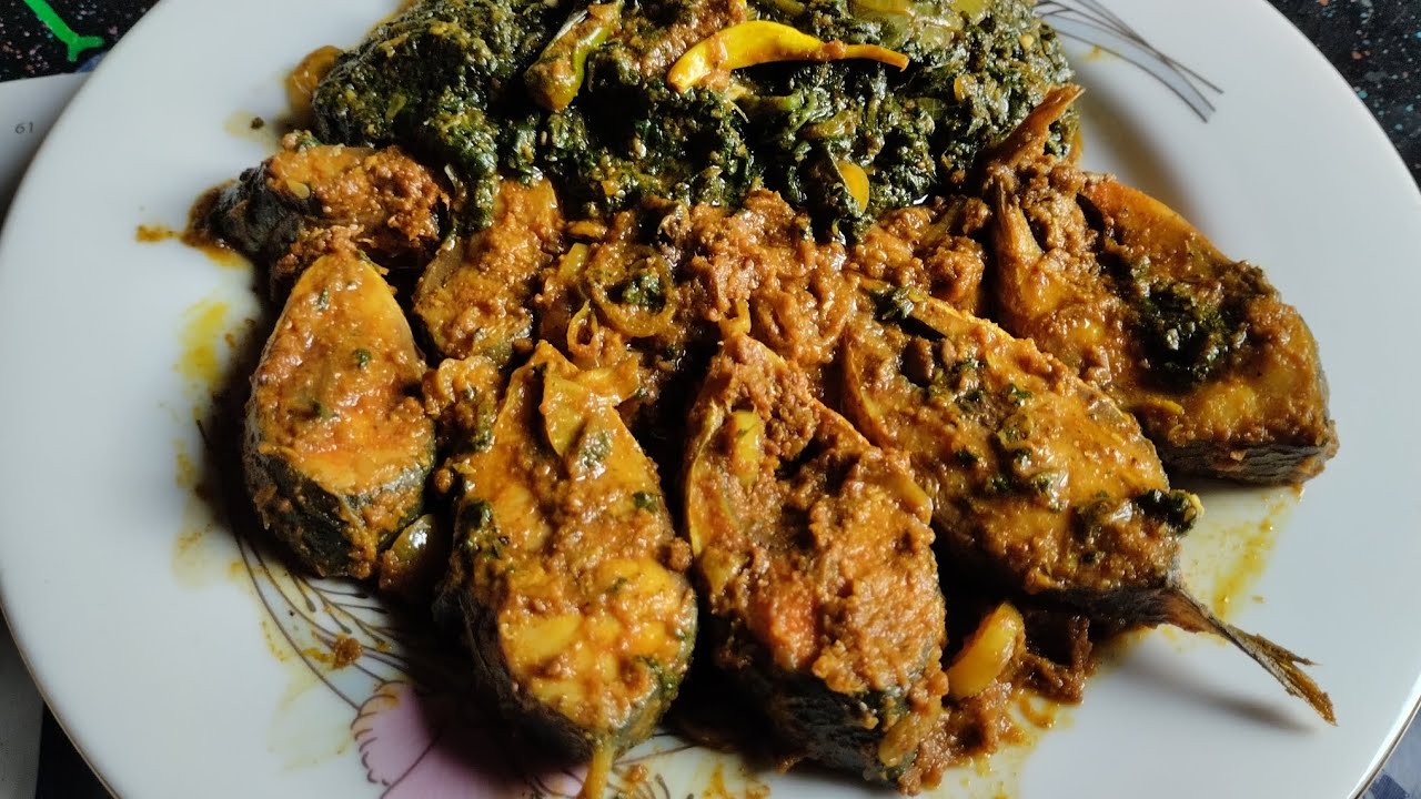 খুবই মজার লাউ পাতায় ইলিশ ভাপা রেসিপি। 