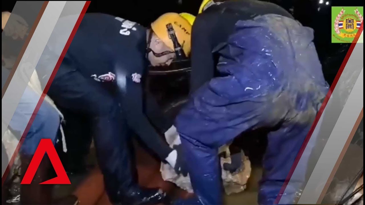 Thai cave rescue: Rescue workers drilling into rock at Tham Luang cave