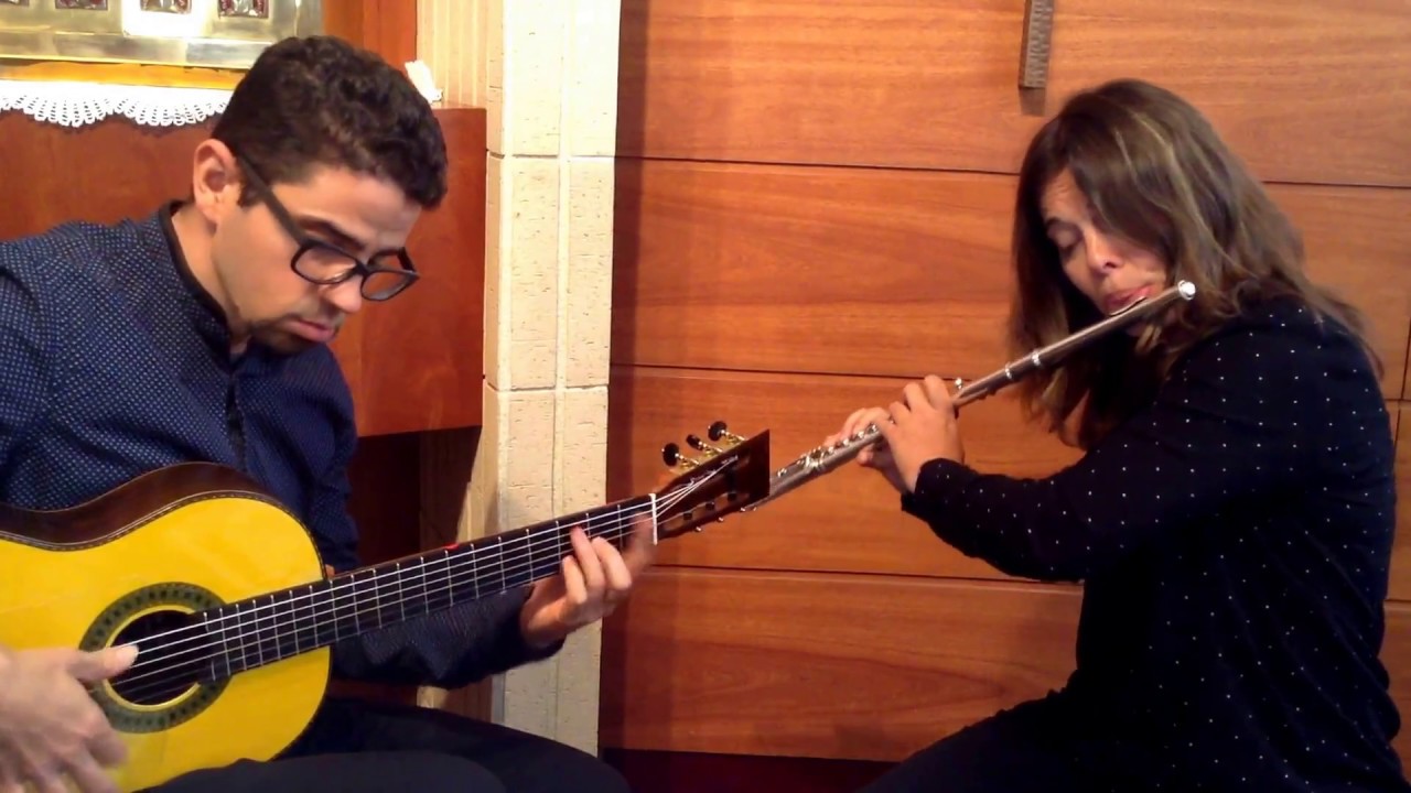 Barcelona flute and guitar duet - jazz and folklore