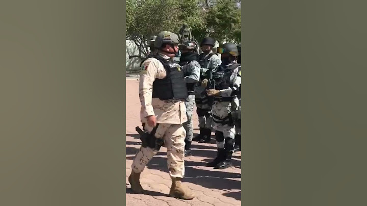 General del Ejercito mexicano levantando la moral a elementos del ejercitomexicano y GuardiaNacional