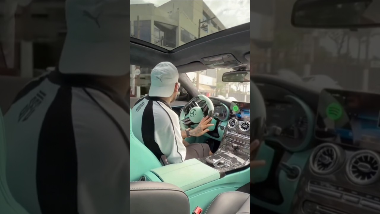 Neymar in Full fun Mode 😄