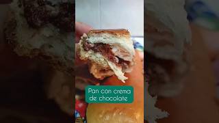 Pan con crema de chocolate