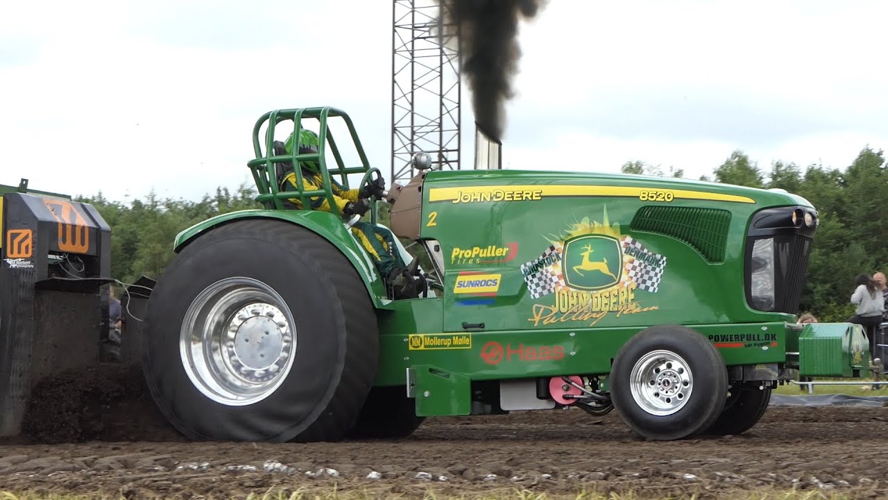 3500kg Pro Stock at 2. DM 2021 on Visby Pulling Arena | Lots of Cool Tractors | Tractor Pulling