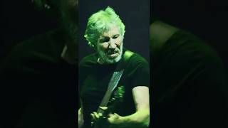 Video thumbnail of "Roger Waters Crazy Bass 🎸😍🤘🏼"