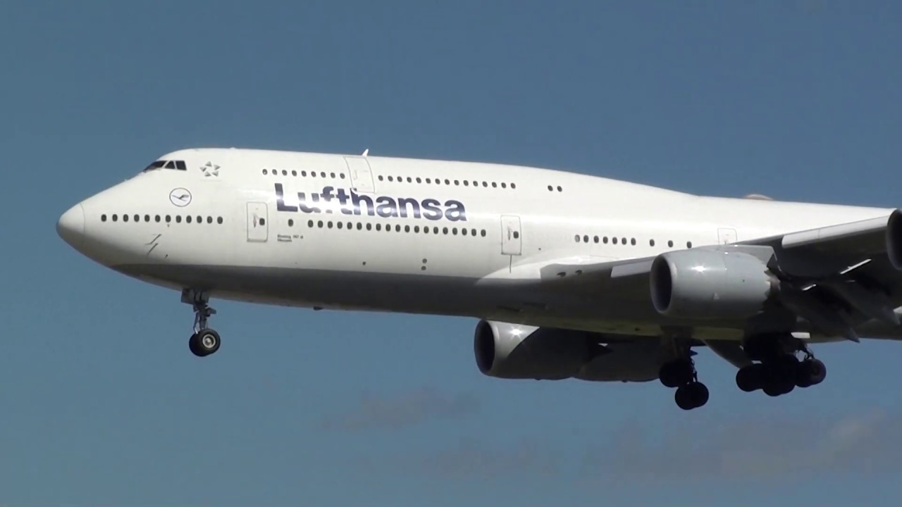 Lufthansa Boeing 747-800 D-ABYL Landing Frankfurt am Maim FRA