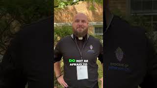 What advice do priests give about discernment?