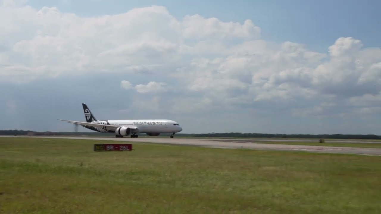 Air New Zealand returns to IAH YouTube