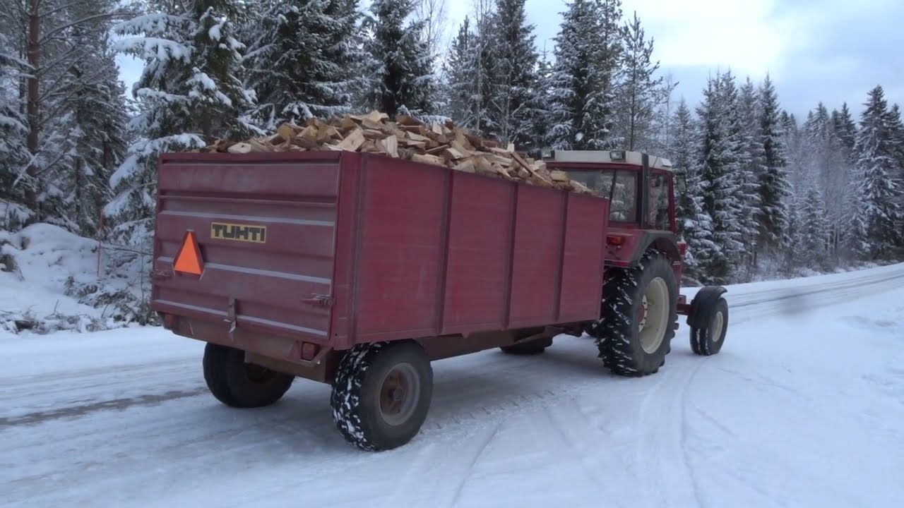 International 844 XL / Puukuorman vienti !