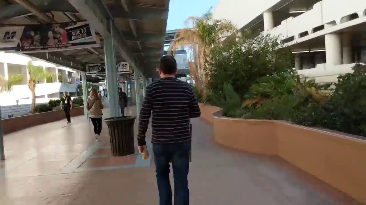 Shortcut from The Venetian Hotel to the Las Vegas Monorail