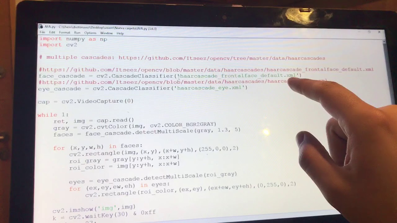 Sistema de Eye Tracking basado en OpenCV y Python - YouTube