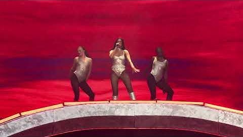 Dua Lipa - Training Season (Radical Optimism Tour Liverpool 2025)