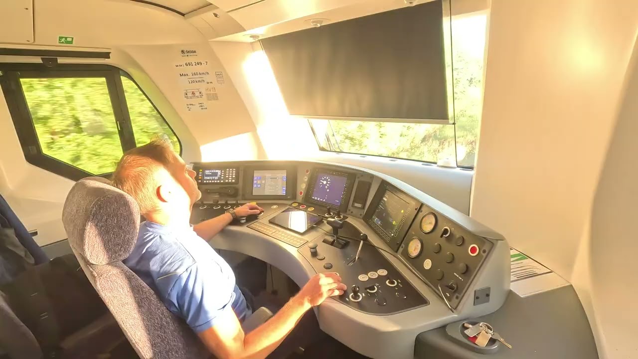 Veřovice - Ostrava střed / POHLED NA PRÁCI STROJVEDOUCÍHO / 4K KVALITA