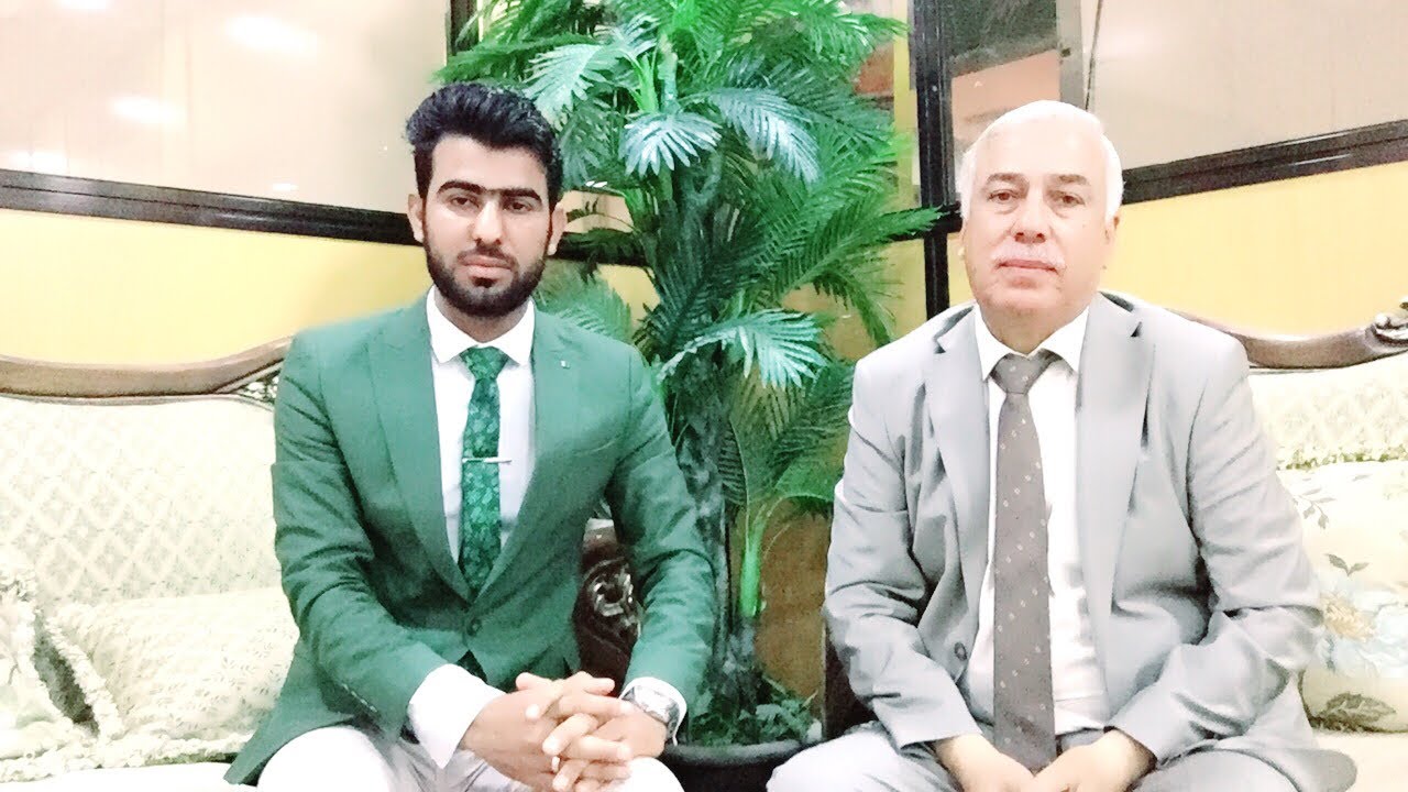 لقاء خاص مع دكتور جامعي حول تعلم وتطوير اللغة الانكليزية نصائح مهمة وقيمة جداً