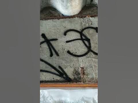теганул баллоном #тегинг #граффити #баллон - YouTube