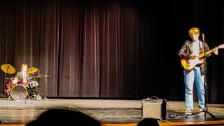 Download Lagu Live Cover of bmbmbm by Black Midi at School Talent Show MP3