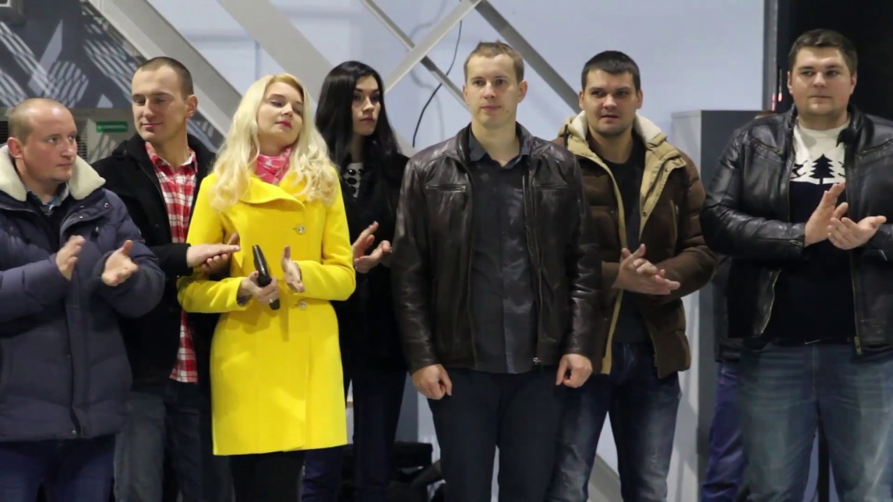 Награждение Крупнейшего покупателя магазина \"Центр Сантехника\" 2016 г ...