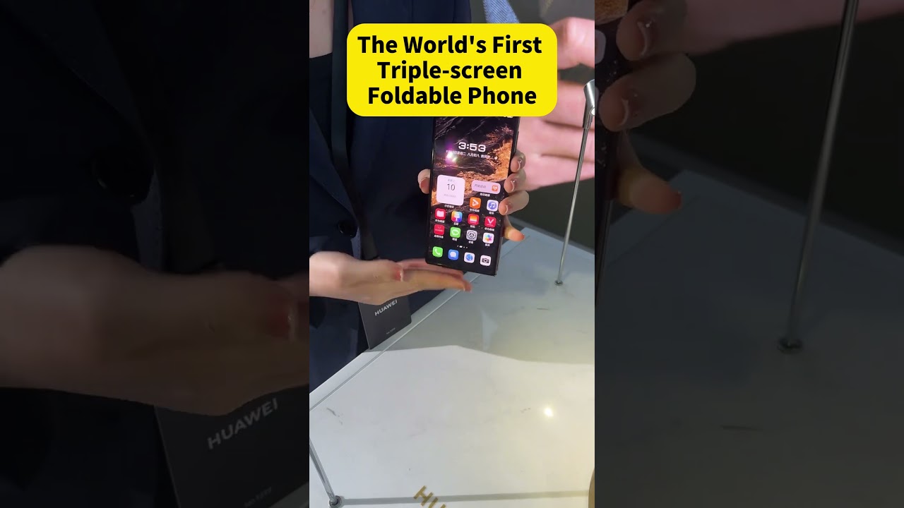 🤩The world's first triple-screen foldable phone, the Huawei Mate XT, was officially launched today!