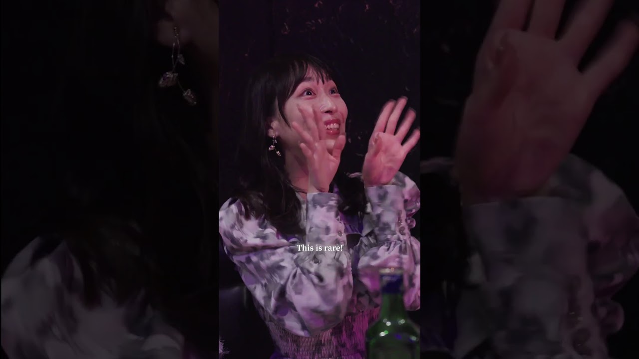 The girl in the back at the end... pure horror. 😱 