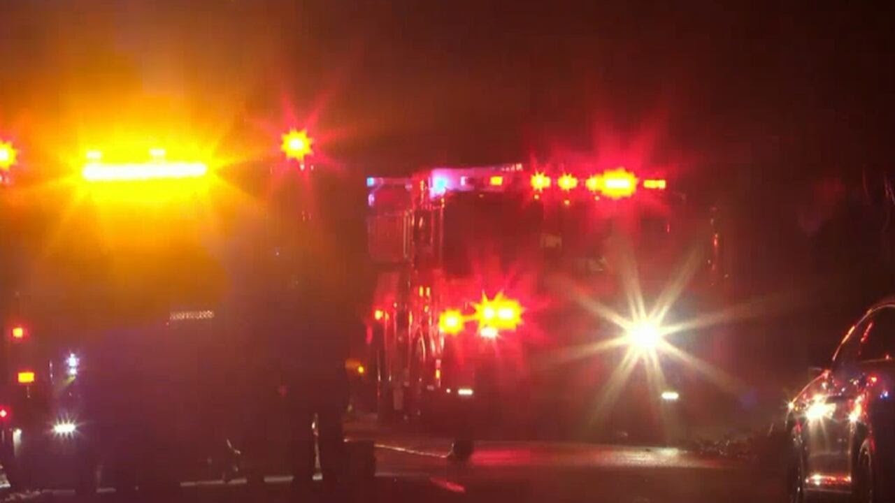 2 dead in overnight house fire, Atlanta firefighters say - YouTube