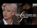 𝐖𝐇𝐄𝐍 𝐇𝐄 𝐏𝐎𝐈𝐍𝐓𝐒 𝐇𝐈𝐒 𝐆𝐔𝐍 𝐀𝐓 𝐘𝐎𝐔 𝐃𝐔𝐑𝐈𝐍𝐆 𝐀𝐍 𝐀𝐑𝐆𝐔𝐌𝐄𝐍𝐓 ╯[jungkook oneshot]
