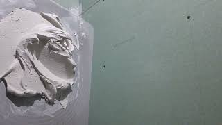 How to apply sheetrock 90 to fill large gaps in drywall