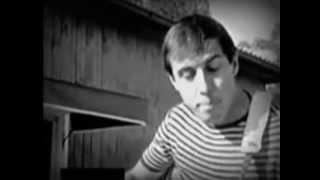Video thumbnail of "Adriano Celentano - Non Esiste L'Amore"