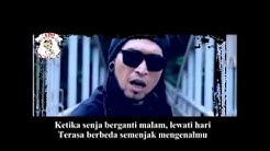 Triple X   Semakin Dekat Semakin Sayang   With Lirik   Lagu Bali Terbaru   YouTube  - Durasi: 4:52. 