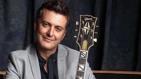 MEDIUM TEMPO IN MAJOR: Comp and play over II V I VI IN ALL 12 KEYS