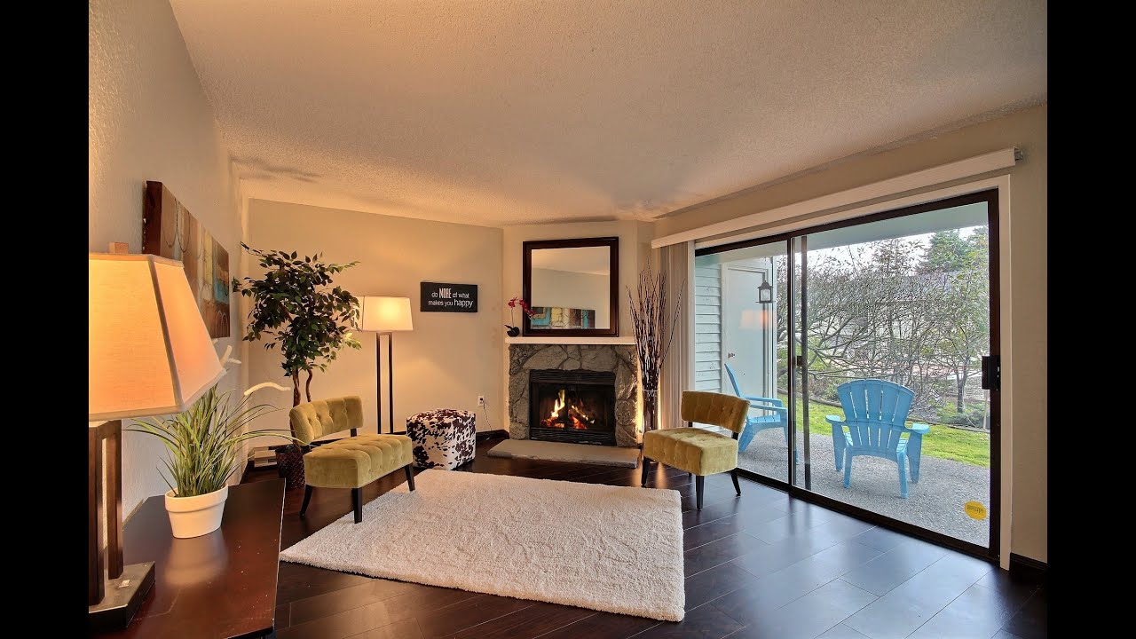 Condo for Sale in Bellevue, WA 4187 W. Lake Sammamish Pkwy 107