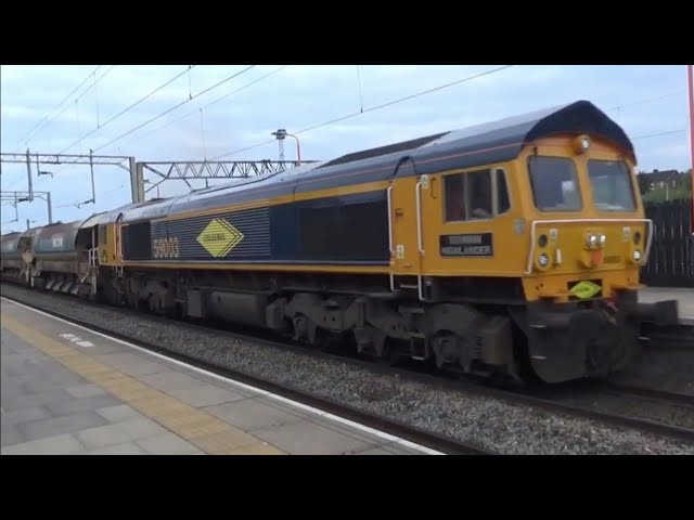 59003 'Yeoman Highlander' on hire to Colas Rail Working 6V46