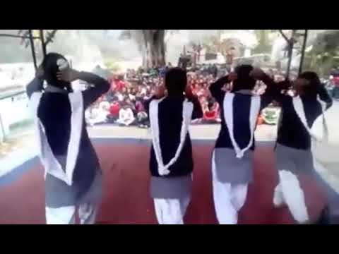 Le Bhuji Jaala Le Chuda song   School Girls dance