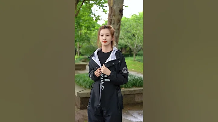 A one-piece raincoat suitable for fishing and cycling. You can stay outdoors all day #short