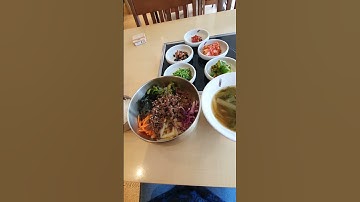 Thumbnail of Na Hoon-a, thank you, Daegu Banwoldang Hyundai Department Store Cymbidium Bulgogi Bibimbap, Kim H...