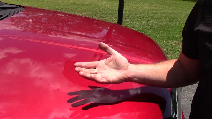 Eliminando manchas de agua y derrames químicos de la pintura del coche
