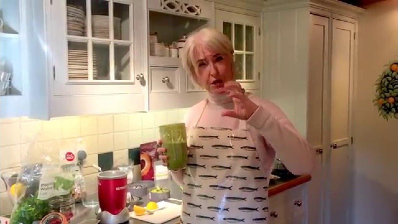 How to use a Nutribullet - YouTube