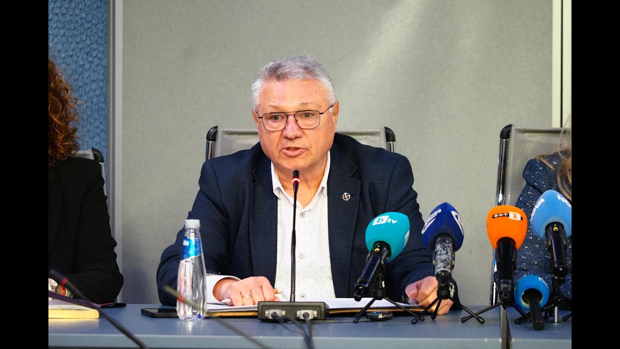 Шаламанов: Тече огромна работа в първите два дни в работата на Кризисния щаб