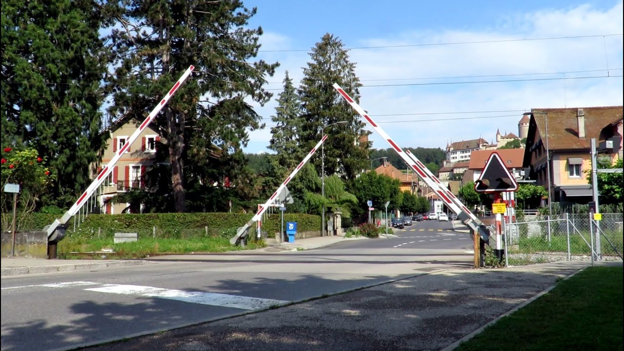Railroad Crossing -  Lucens (CH) - Bahnübergang Avenue de la Gare, Passage à niveau