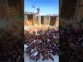 الجايات اكثر من الرايحات