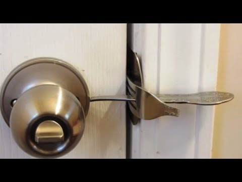 Видео: Как закрыть дверь касанием и удержанием?