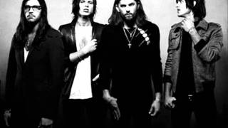 Kings Of Leon - Use Somebodylyrics
