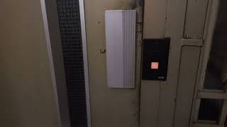 Original Y Épico Ascensor Otis Europa 2000 De Los 70 En Un Edificio, Oviedo, España