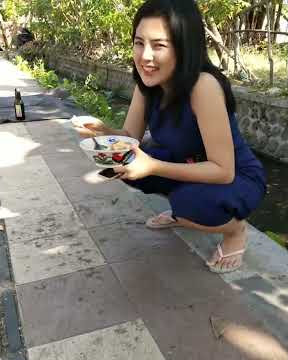 Mareta Angel Tips Makan Bakso Yang Baik Dan Benar