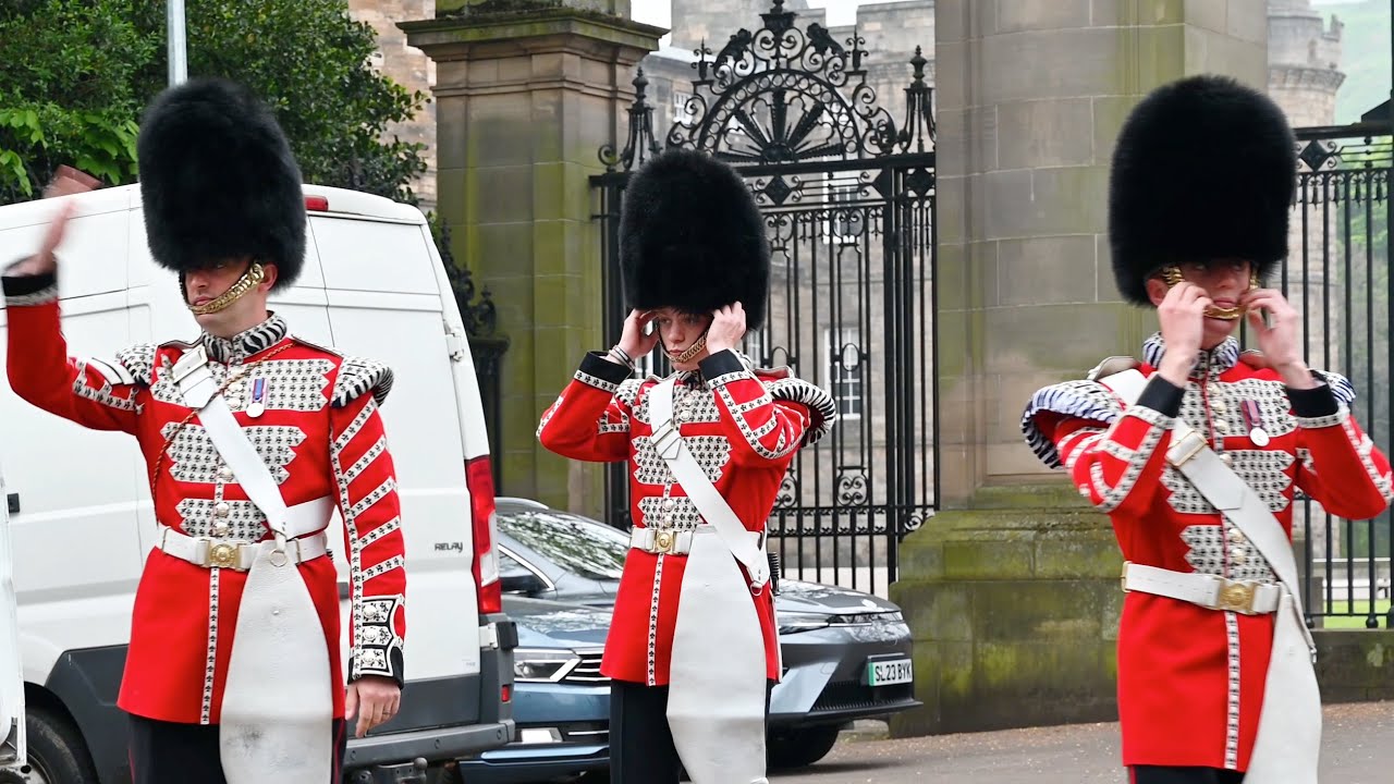 All the Scots Guards drummers passed the inspection 💪 