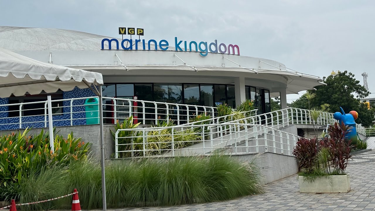 水族館　MARINETIME VGP Marine Kingdom Chennai, India's first Underwater Aquarium
