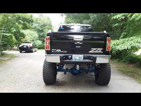 2011 SILVERADO Straight axle swap ! - YouTube